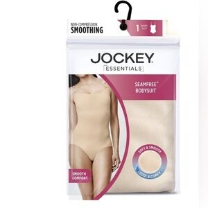 Jockey Essentials slimming‎ Seam free beige smoothing thong Bodysuit size small
